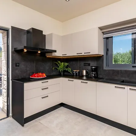 Casa Liveris By Villa *