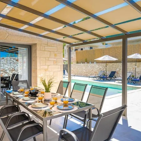 Casa Liveris By